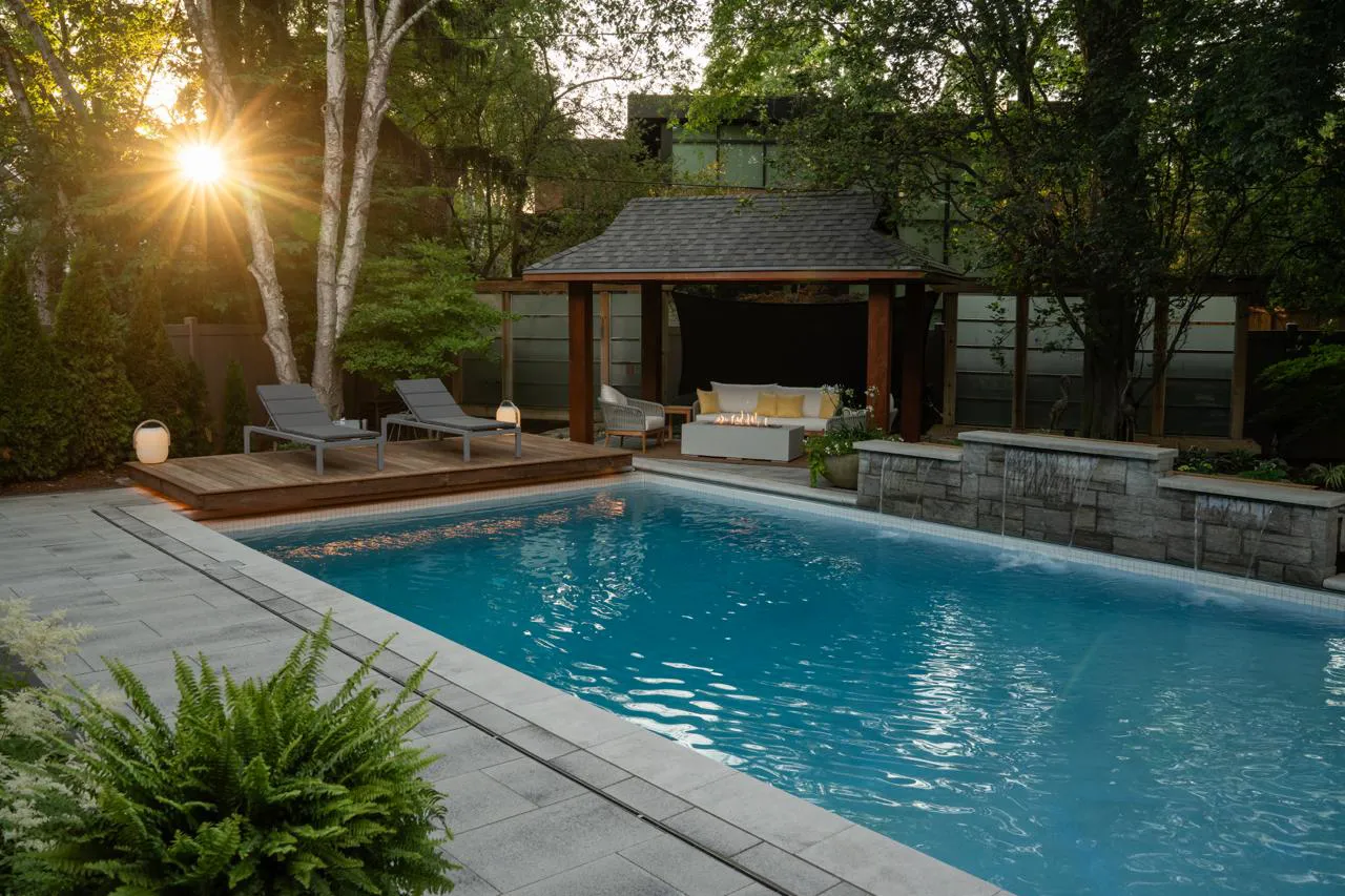 backyard-oasis-at-golden-hour-43l2